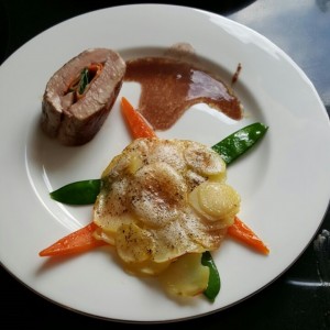 Schweinefilet gefuellt