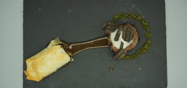 Dry aged Tafelspitz mit Schneekuppe und Pilzstrudel (Sven und Max)