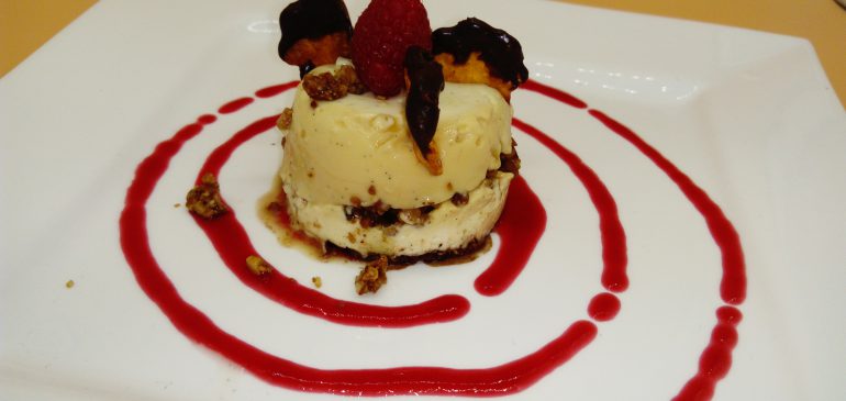 Vanille-Botucal-Pudding mit Brockmanns-Himbeersauce