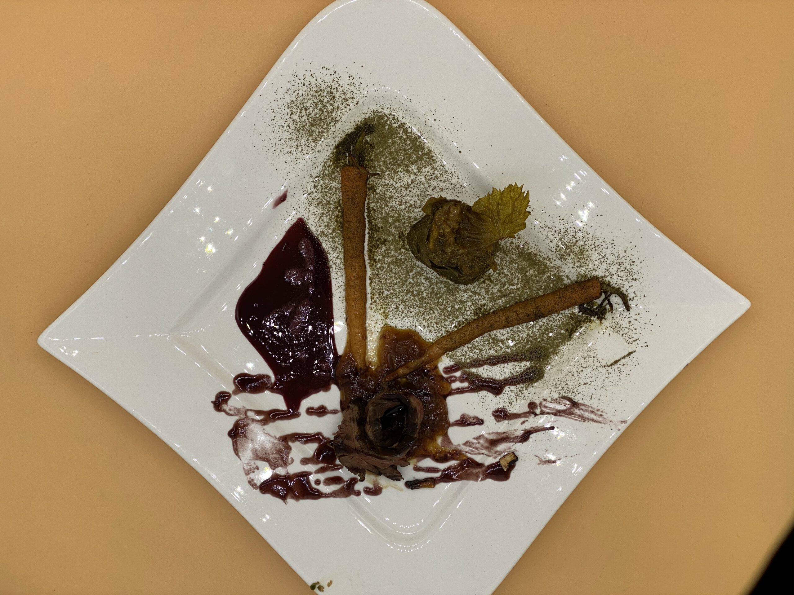 Angeräuchertes Onglet auf Traubenchutney an Portweinrisotto von Milan und Max
