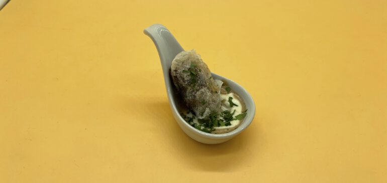Coq au Vin an Zimtparfait