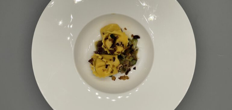 Tortellini mit Zucchini und Wildschweinspeck