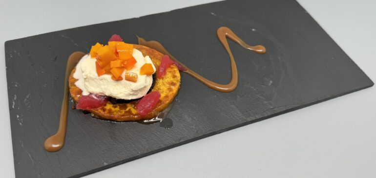 Kürbis mit Apfel und Kokos